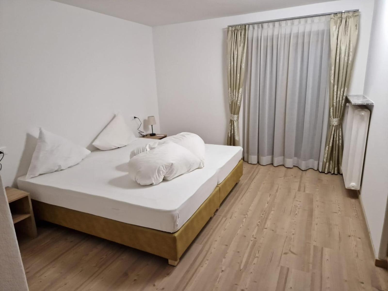 Apartment Aghel Ortisei Bagian luar foto
