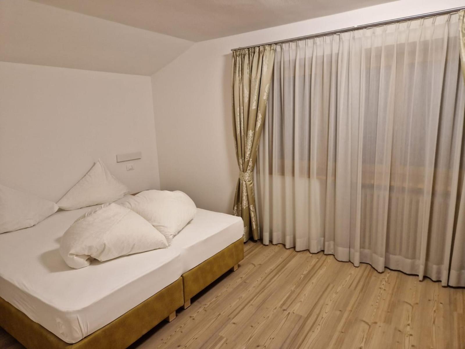 Apartment Aghel Ortisei Bagian luar foto